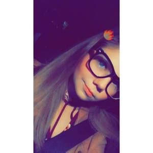 Meet your Posher, Kelli